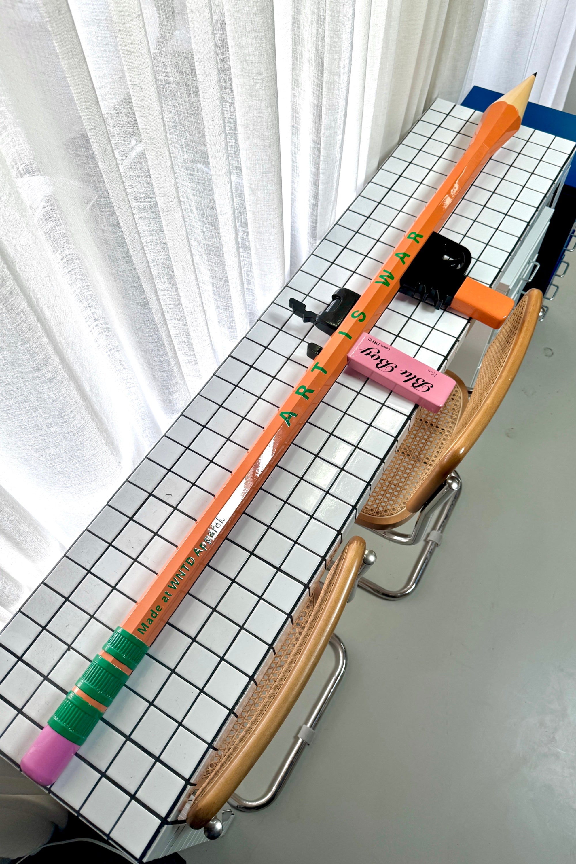 PENCIL ROCKET LAUNCHER SCULPTOR